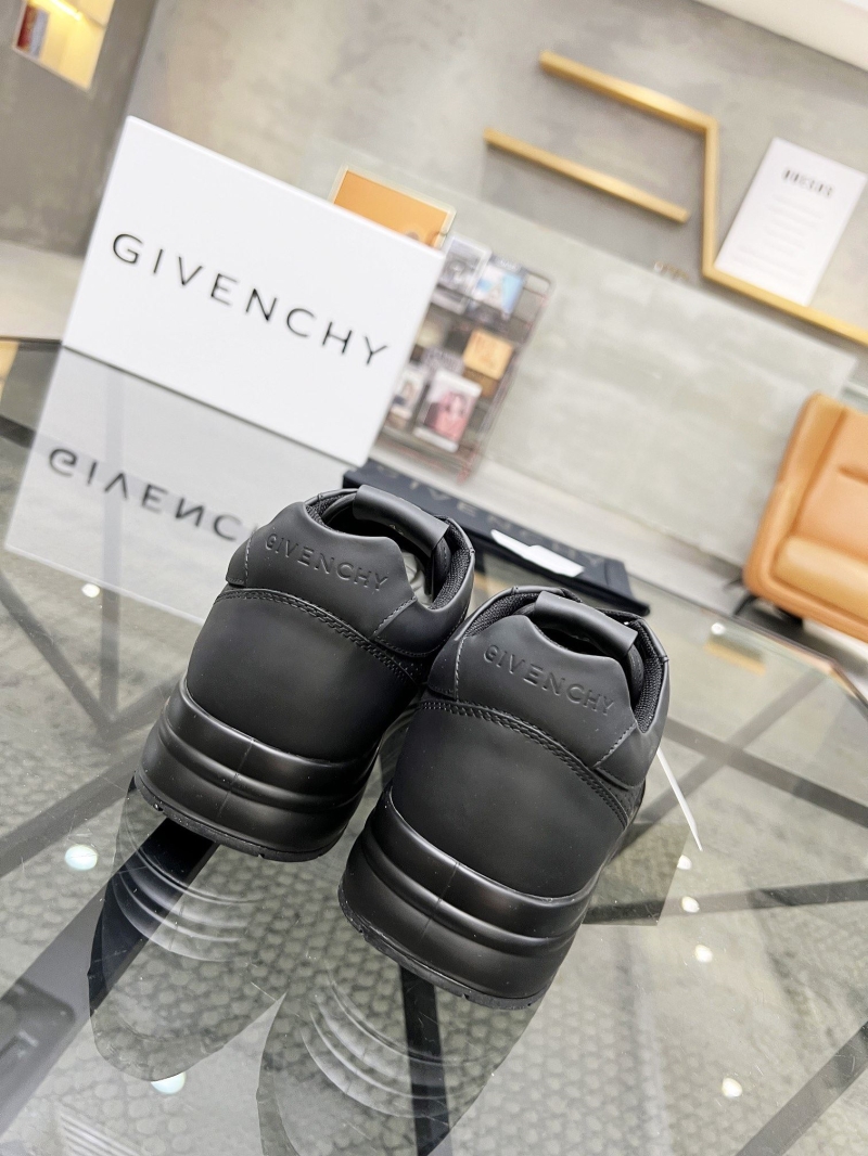 Givenchy Sneakers